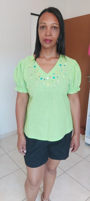 Blusa detalhe strass